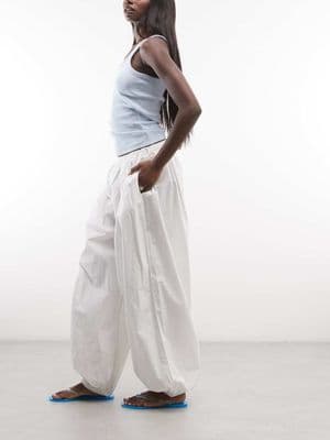 Weekday pleated balloon pants