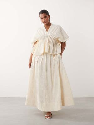 ARRANGE Curve crinkle texture maxi skirt