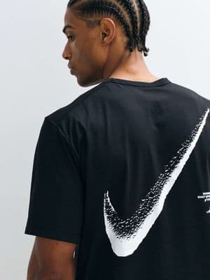 Nike Training Form Dri-FIT t-shirt
