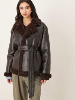 Gina Tricot short teddy PU belted jacket