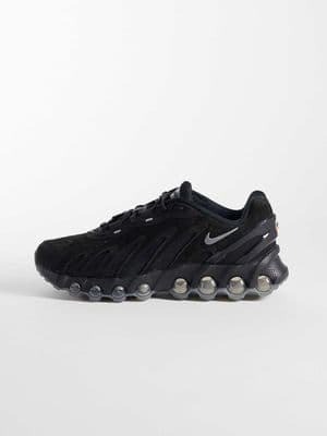 Nike Air Max DN8 leather sneakers