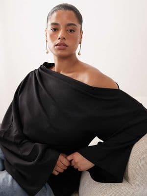 ARRANGE Curve jersey off the shoulder wide sleeves top