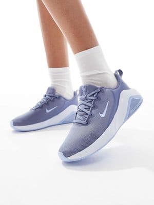Nike Training Air Zoom Bella 7 sneakers