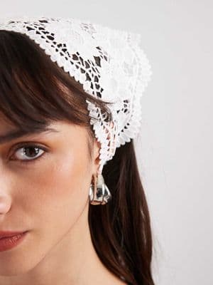 ONLY lace details head scarf