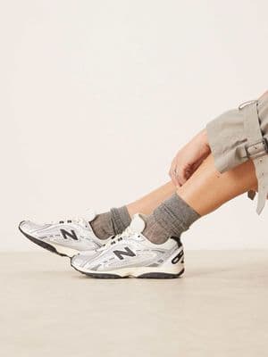 New Balance 204L sneakers