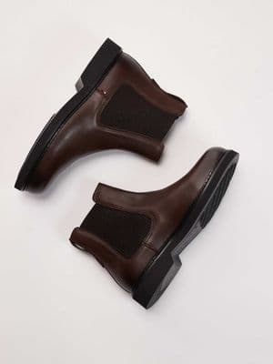Tommy Hilfiger low chelsea boots