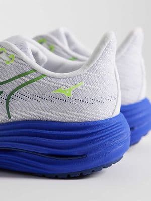 Mizuno Wave Rider 29 running sneakers