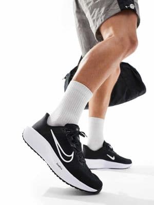Nike Running Quest 6 sneakers