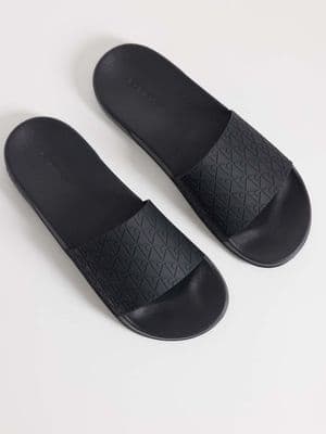 Calvin Klein essential slides