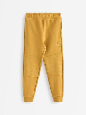 Joggers with reinforced knees