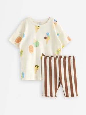Set - t-shirt and cycling shorts