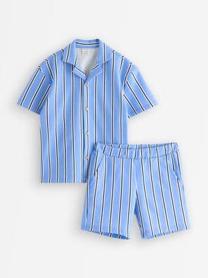 Set - top and sweat shorts