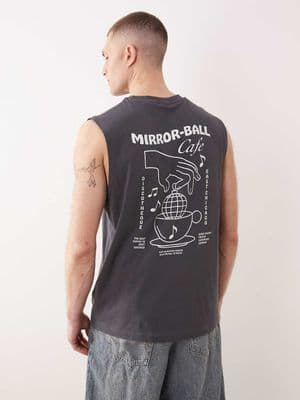 ONLY & SONS oversized tank