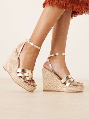 Glamorous espadrilles wedge heeled sandals