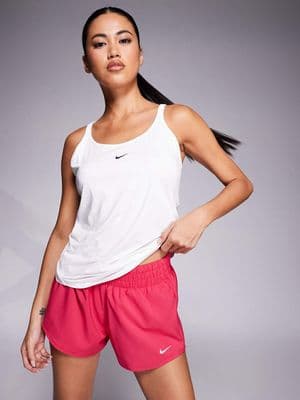 Nike One Training mid rise 3-inch shorts