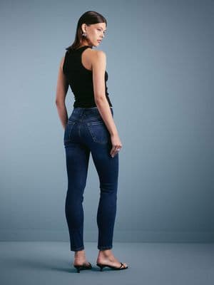 Good American always fits good legs skinny jeans