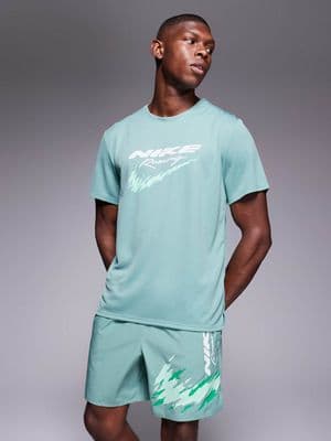 Nike Running Miler logo t-shirt